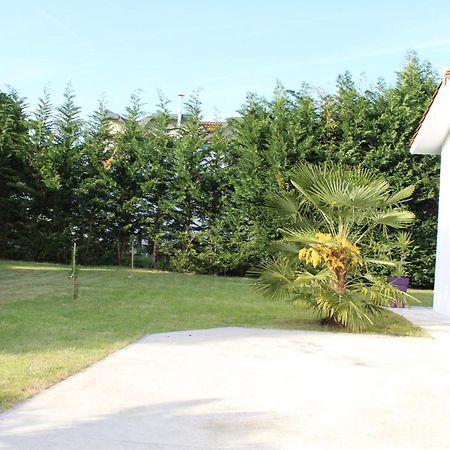 Les Tresors De Lizzie Otel Coutras Dış mekan fotoğraf